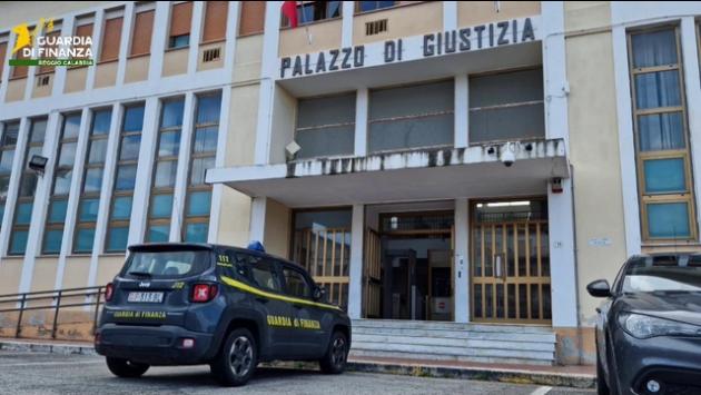 Falsi certificati di malattia, arrestati due medici di base