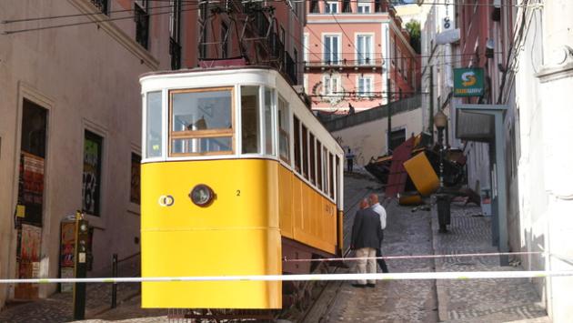 Nuovo bilancio a Lisbona, 17 i morti e 21 feriti