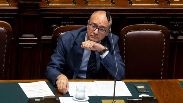 Valditara, 240 milioni per il personale della scuola
