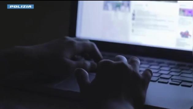 Truffe social in tutta Italia clonando identità, 27 condanne