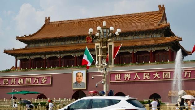 Cina, contrari a pressioni richieste da Usa a leader Ue