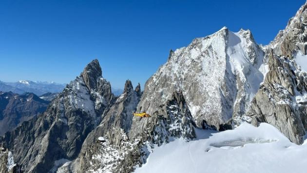 Precipita sul Monte Bianco, morto alpinista francese