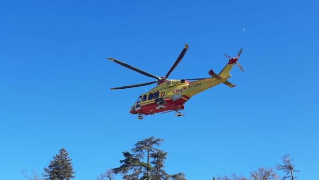 Bimbo cade dalla finestra nel Parmense, in prognosi riservata