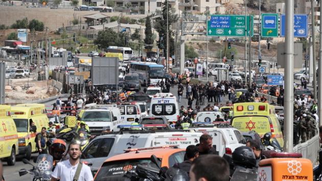 Attentato a Gerusalemme, quattro morti a una fermata del bus