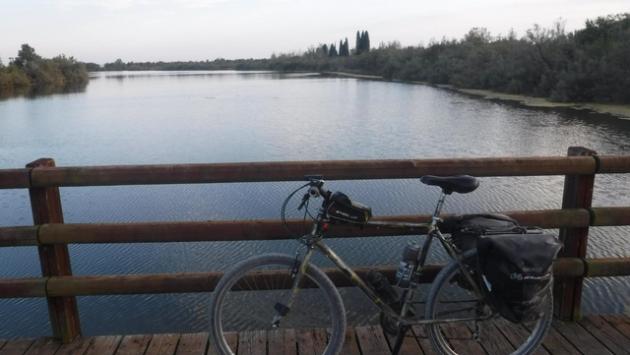 Legittimo divieto di 'catena selvaggia' per le bici a Cagliari