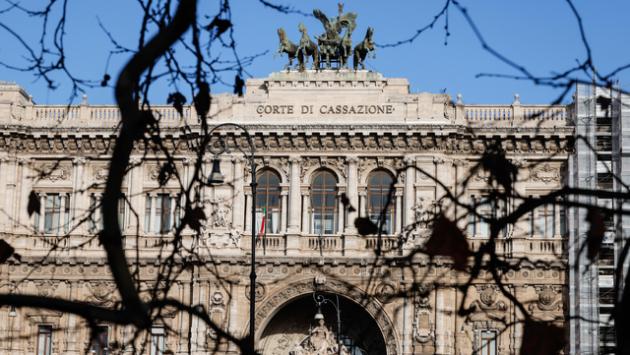 Unioni Civili, Cassazione apre all'assegno di mantenimento