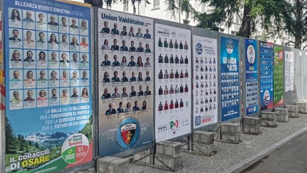 ++ Elezioni in Valle d'Aosta, alle 12 ha votato il 21,68% ++