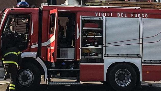Incendio in condominio a Reggio Emilia, cinque intossicati