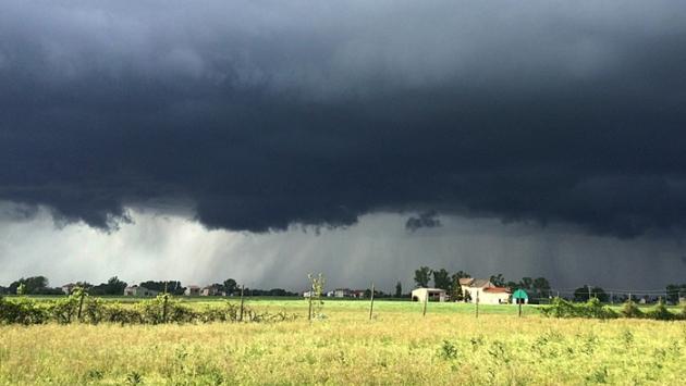 Allerta meteo gialla per temporali nella giornata di domani