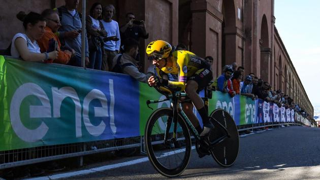 Roglic è la prima maglia rosa, Nibali terzo
