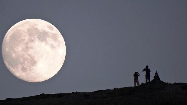 Sabato c'è la luna piena. E aumenta il rischio di incidenti stradali