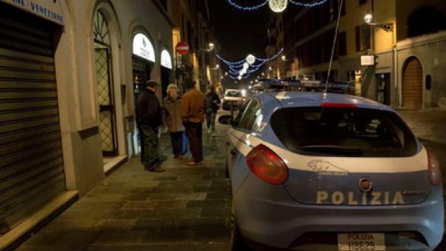 Coltellata e testata al "rivale": paura in via Imbriani