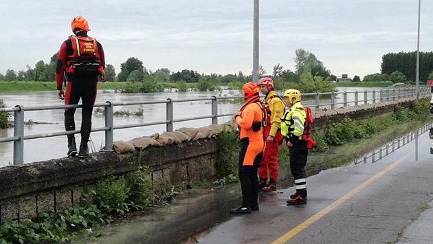 Nel Modenese ponti ancora chiusi per la piena del Secchia