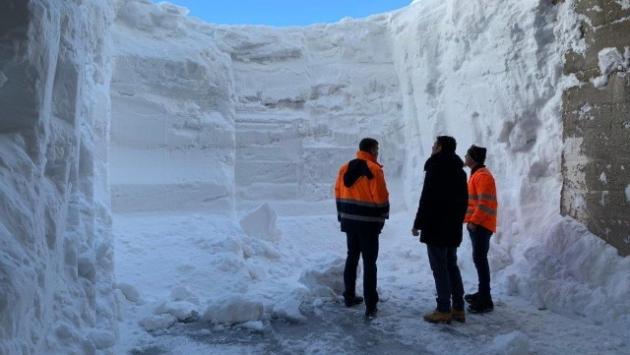 Passi altoatesini con 12 metri di neve