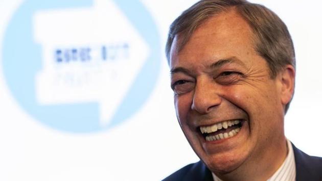 Sondaggio ora dà Farage al 35%, male Tory e Labour