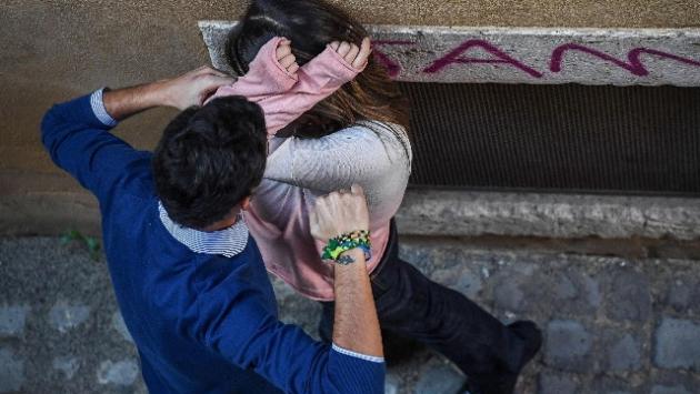Donna violentata da un minore mentre fa jogging nel Modenese