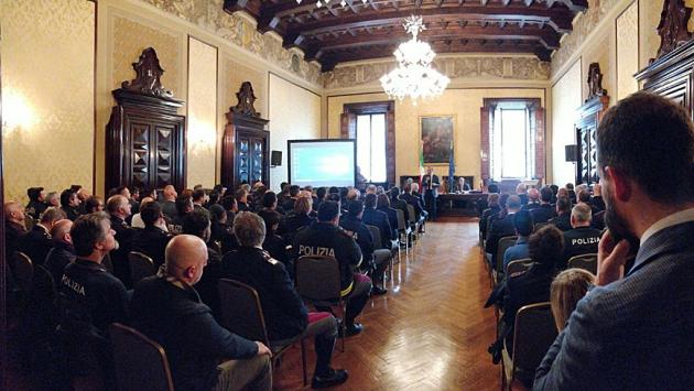Prefettura, un incontro su legittima difesa e armi 