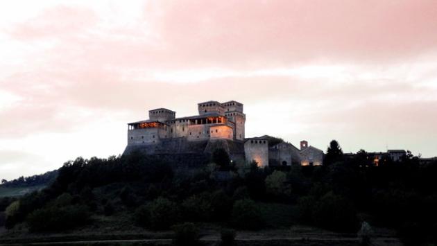 La Camera di San Paolo ride. Ma Torrechiara piange