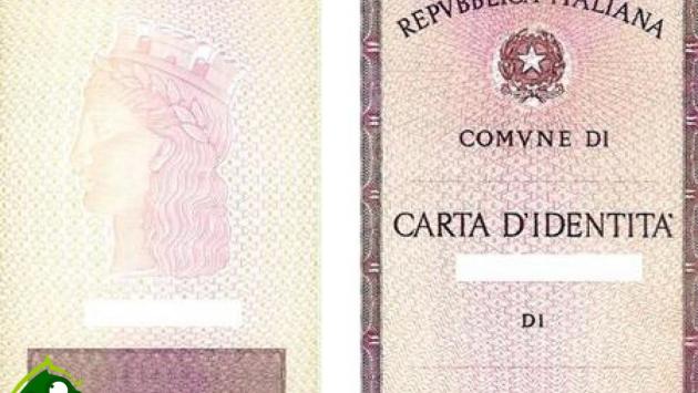 La Ue manda in pensione la vecchia carta d'identità