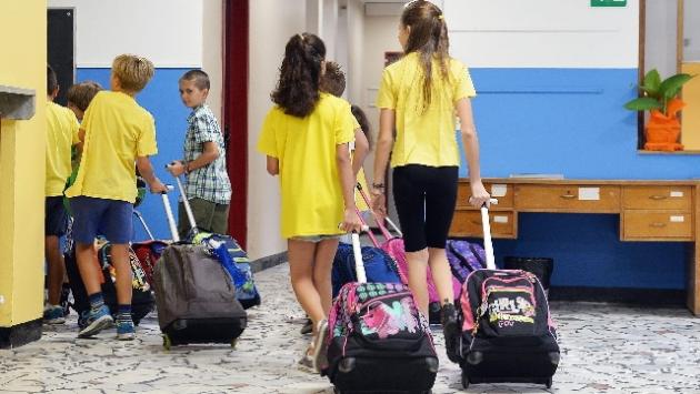 Preside, stop pantaloncini corti a scuola