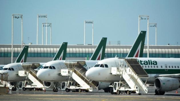 Lotito formalizza un'offerta per Alitalia. Conte: "Valuteremo tutto"