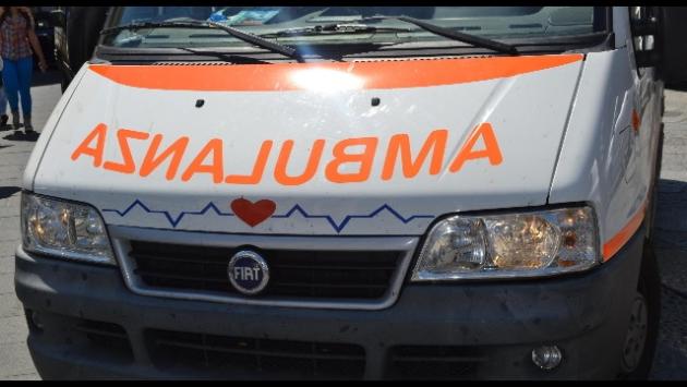 Tir fermo in Autobrennero prende fuoco, muore camionista 