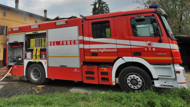 Chiusa Ferranda, auto centra una colonnina: fuga di gas