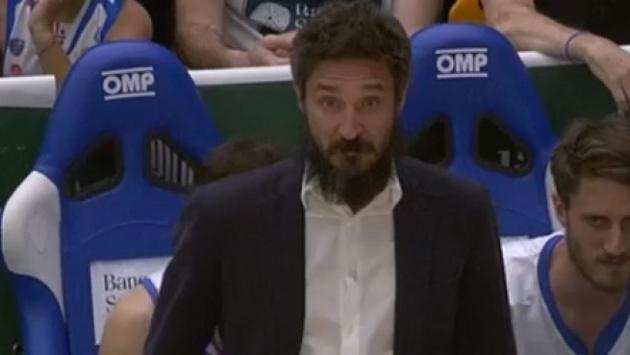Supercoppa, il trofeo va a Sassari