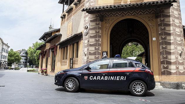 Perseguita e minaccia di morte una donna: arrestato