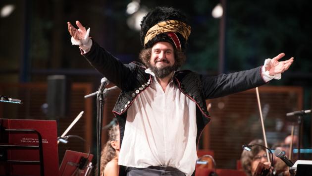 Pisa, irruzione contro un concerto di Capossela