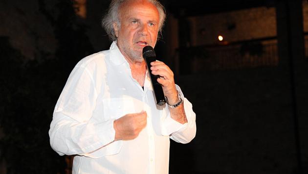 Jerry Calà colpito da infarto a Napoli: operato d'urgenza è fuori pericolo