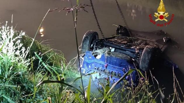 Auto nel canale a Jesolo con 4 ragazzi morti: un fermo per omicidio stradale 