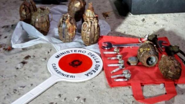Otto bombe a mano lungo l'Enza