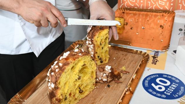 La Notte dei Maestri del Lievito Madre: oltre 400 panettoni artigianali e tradizionali in degustazione a Parma 