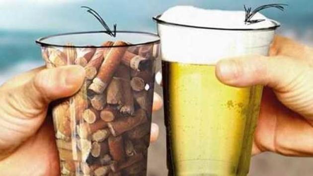 Una birra dal sindaco a chi porta un bicchiere pieno di cicche raccolte per terra 