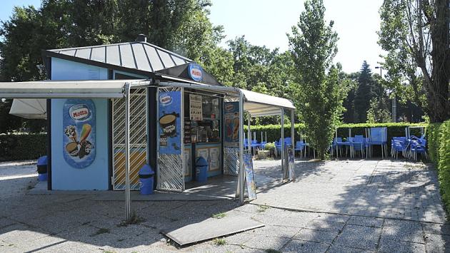 Parco Ferrari, Il chiosco «strangolato» dalle tasse