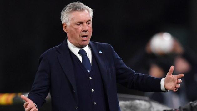 Napoli, Ancelotti rischia grosso