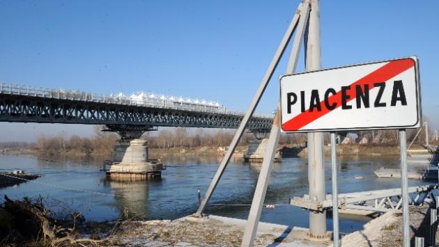 Falso allarme bomba a Piacenza per una valigetta abbandonata