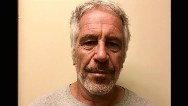 Scandalo abusi sessuali: il finanziere Epstein si è suicidato in carcere 
