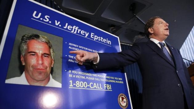 Il New York Times: Epstein  lasciato solo in cella e senza vigilanza