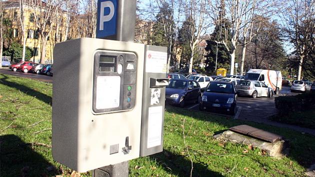 Presi due moldavi che scassinavano i parcometri