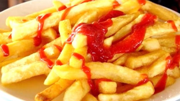 Teenager si nutre solo di patatine e diventa quasi cieco