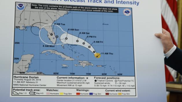Uragano, Trump va in tv con una mappa modificata per dimostrare di aver ragione