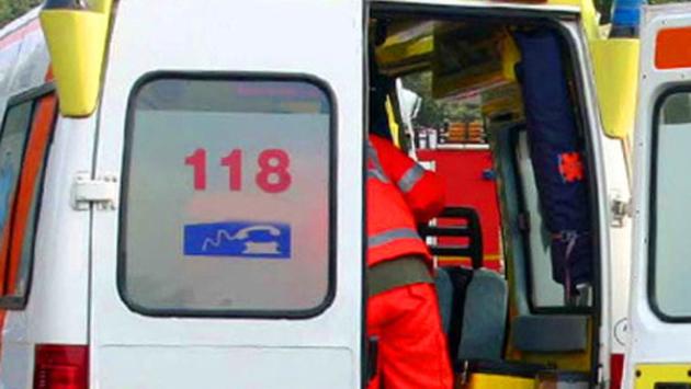 Autobus fuori strada nel Pescarese, 30 feriti