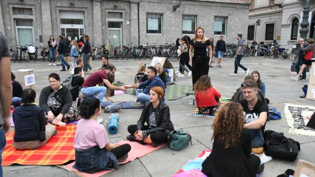 Occhi negli occhi: quel minuto «rivoluzionario»