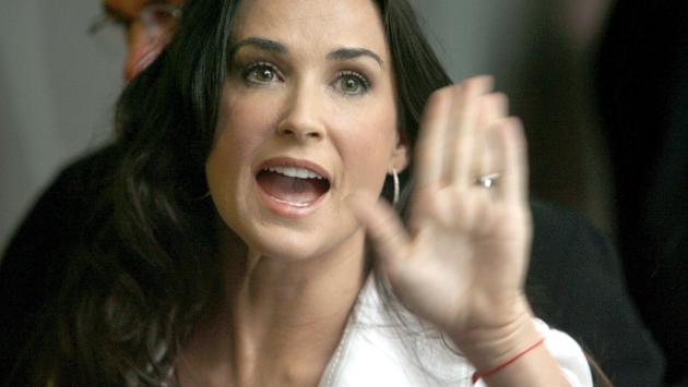 Demi Moore choc: 'A 15 anni fui venduta da mia madre per fare sesso'