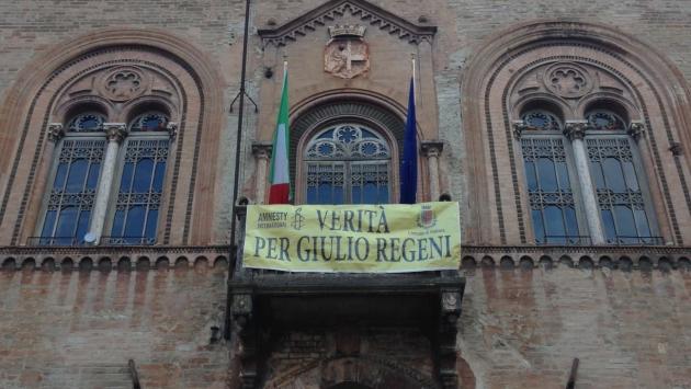 La Lega chiede di togliere lo striscione per Regeni, Massari: "No, resta dov'è"