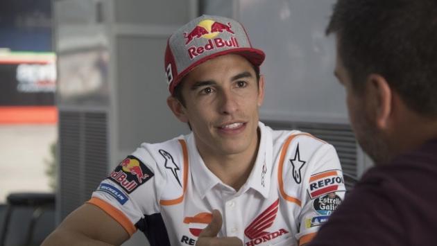 MotoGp, brutta caduta di Marquez nelle libere 1 in Thailandia