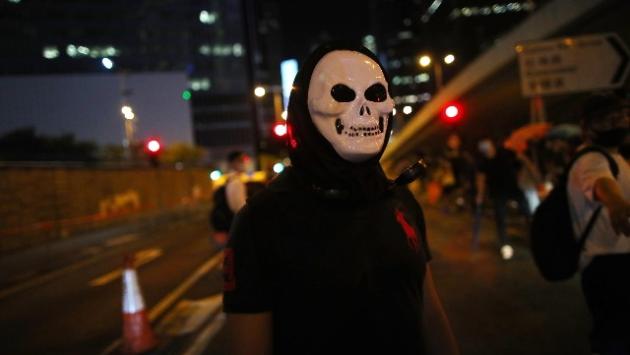 Hong Kong: la legge anti-maschere resta in vigore
