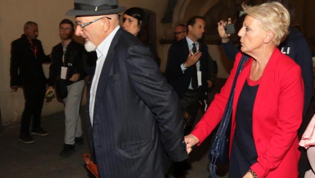 Fatture false: condannati genitori di Renzi 
